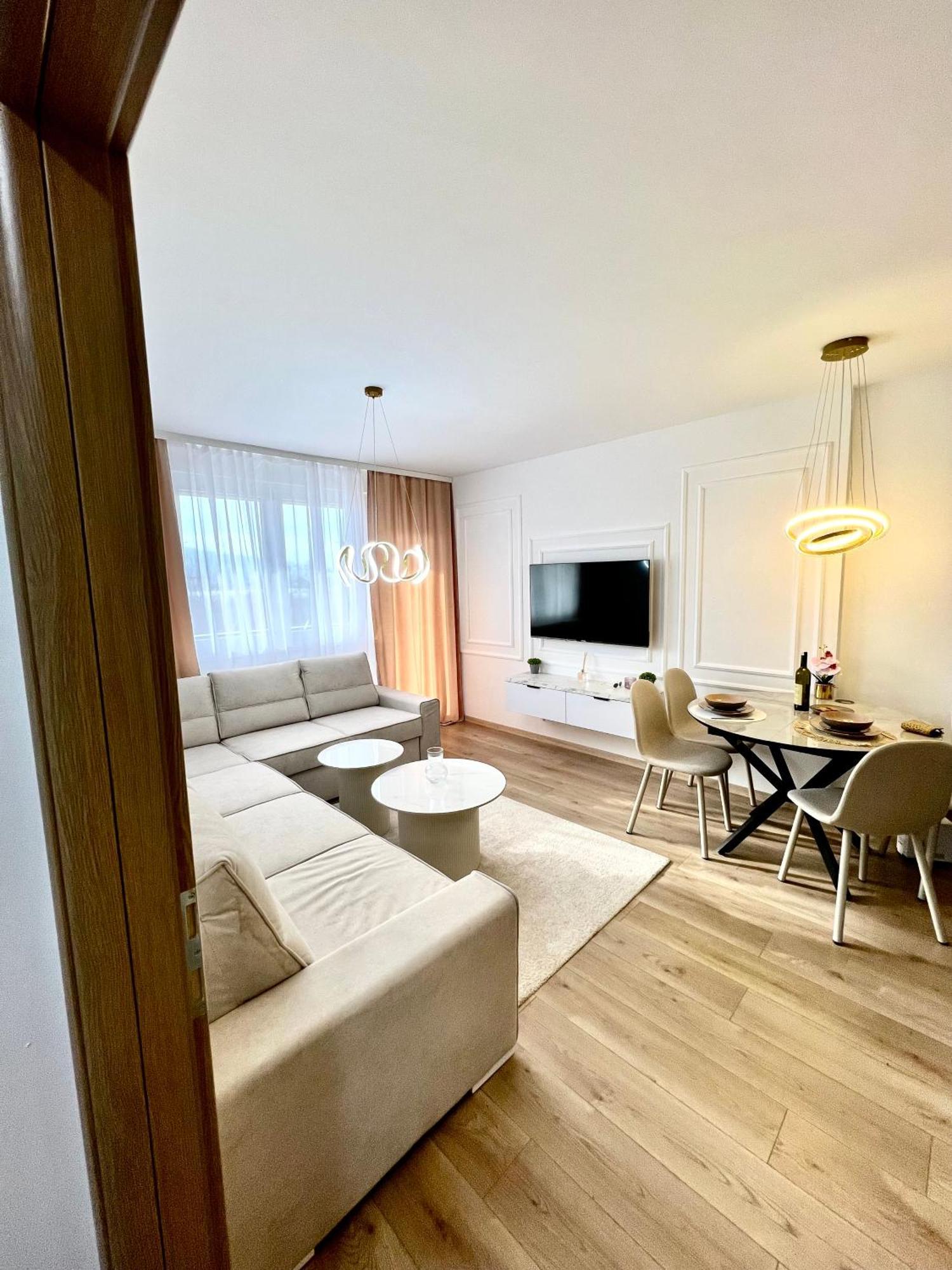 Luxury Ema Donje Mladice